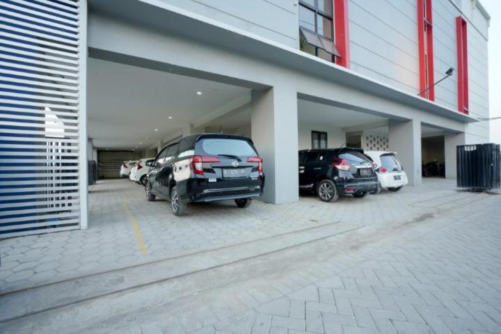 Dparagon Kalijudan Surabaya Bagian luar foto